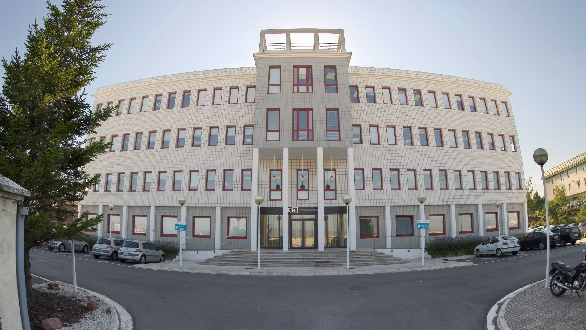 Sede de la Sociedad Informática del Gobierno Vasco (EJIE)